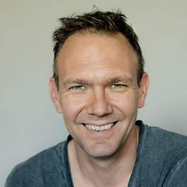 Christian Holdt