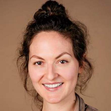 Christina Lenhart