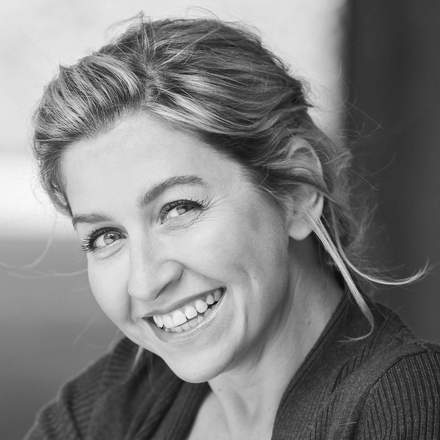 Anna Knaifel
