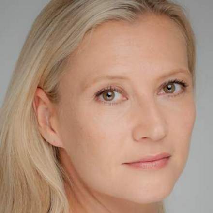 Carola Jung