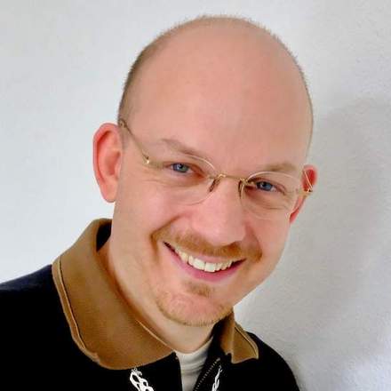 Sebastian Warne